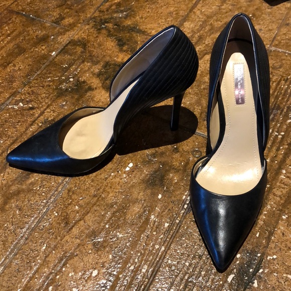 Heels - Picture 2 of 2